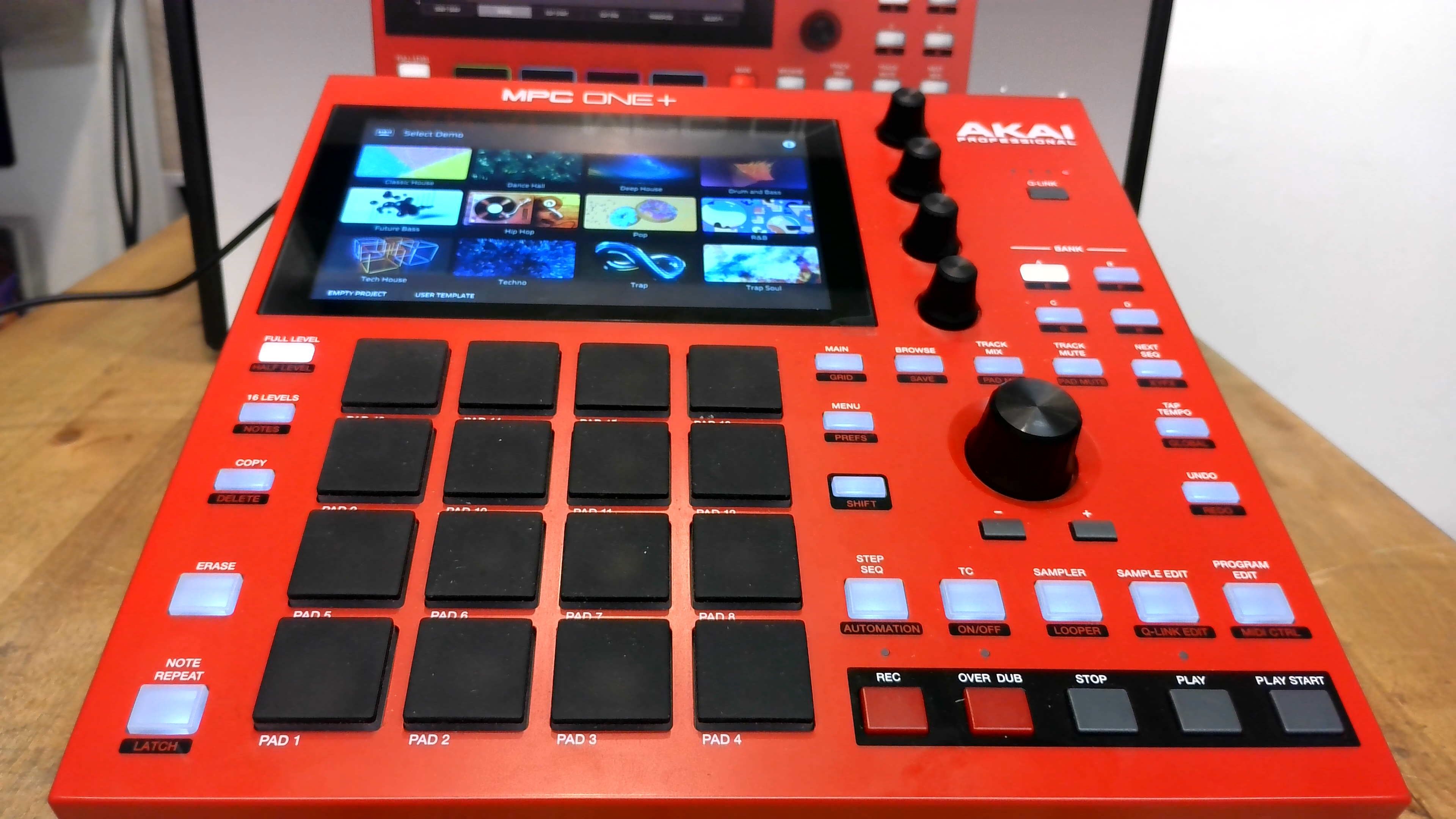 Akai MPC ONE +