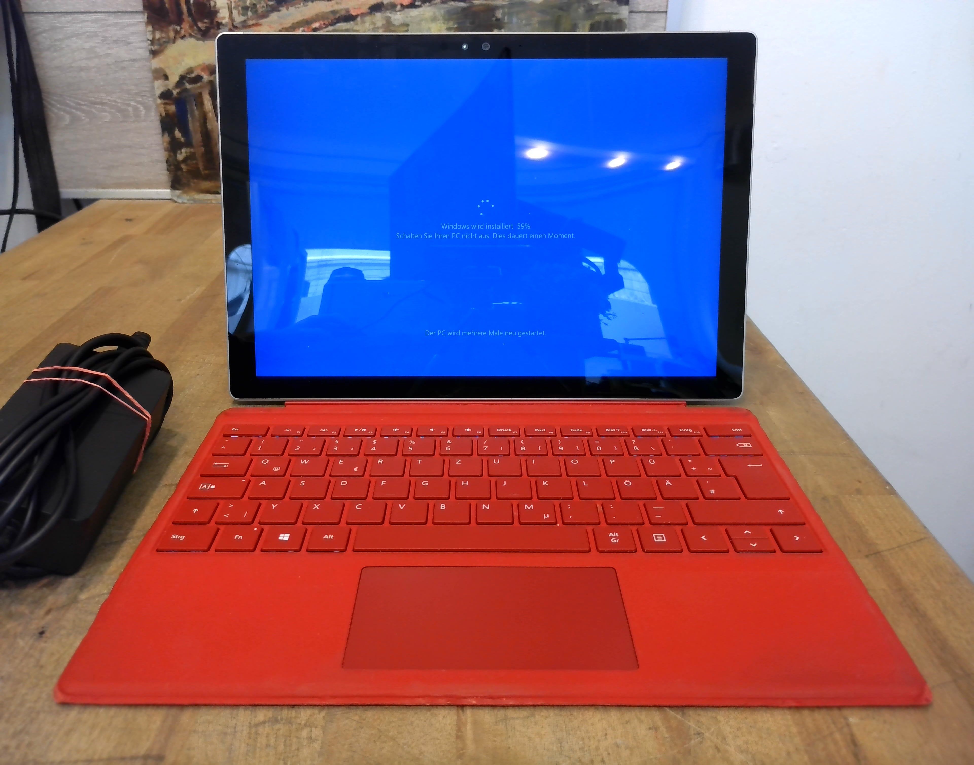 Microsoft Surface Pro 4 - i5 6300 2.40GHz